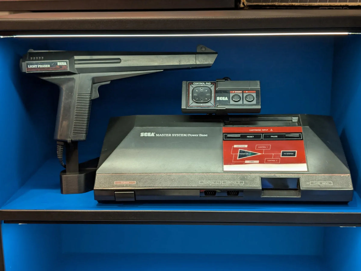 Sega Light Phaser 3050 displayställ – 3D-printad