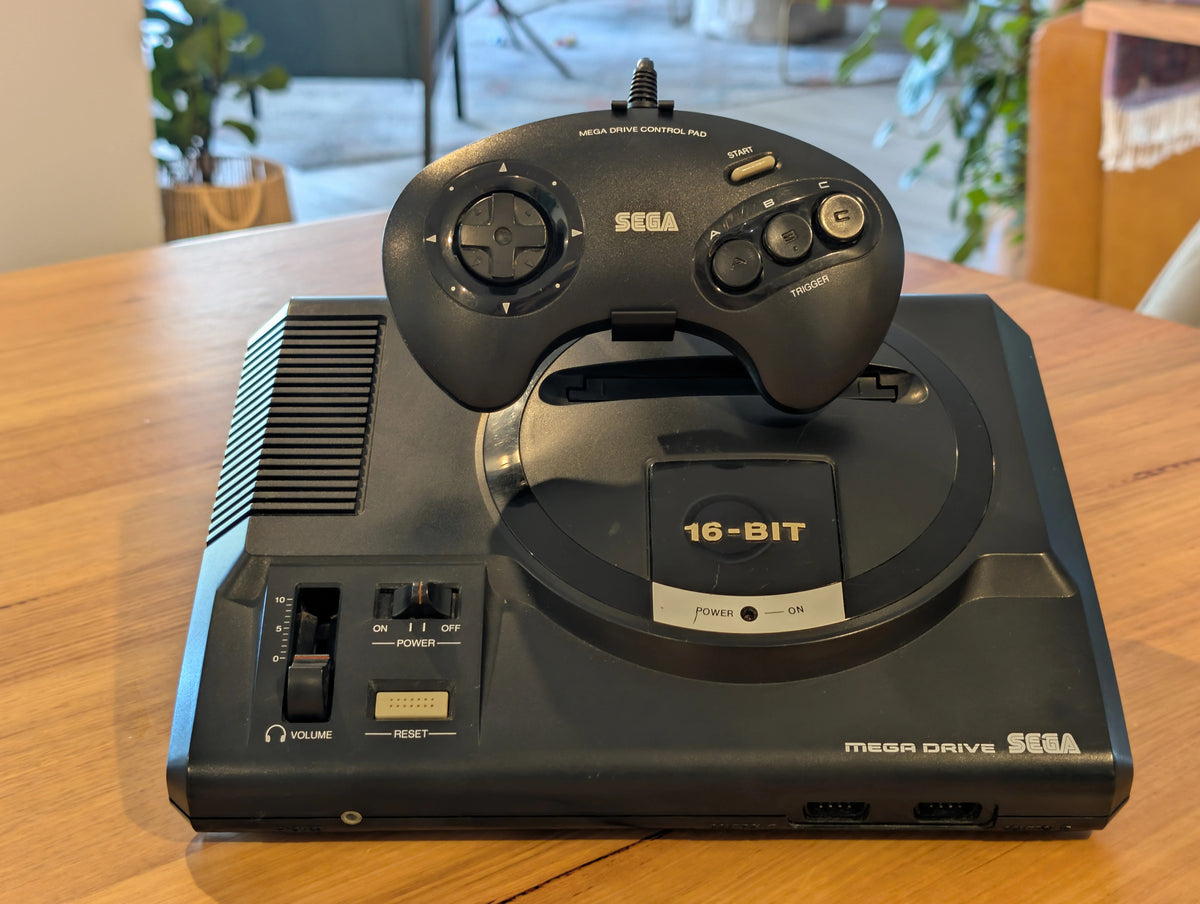 Sega Genesis / Mega Drive konsolställ + kontrollställ – 3D-printad