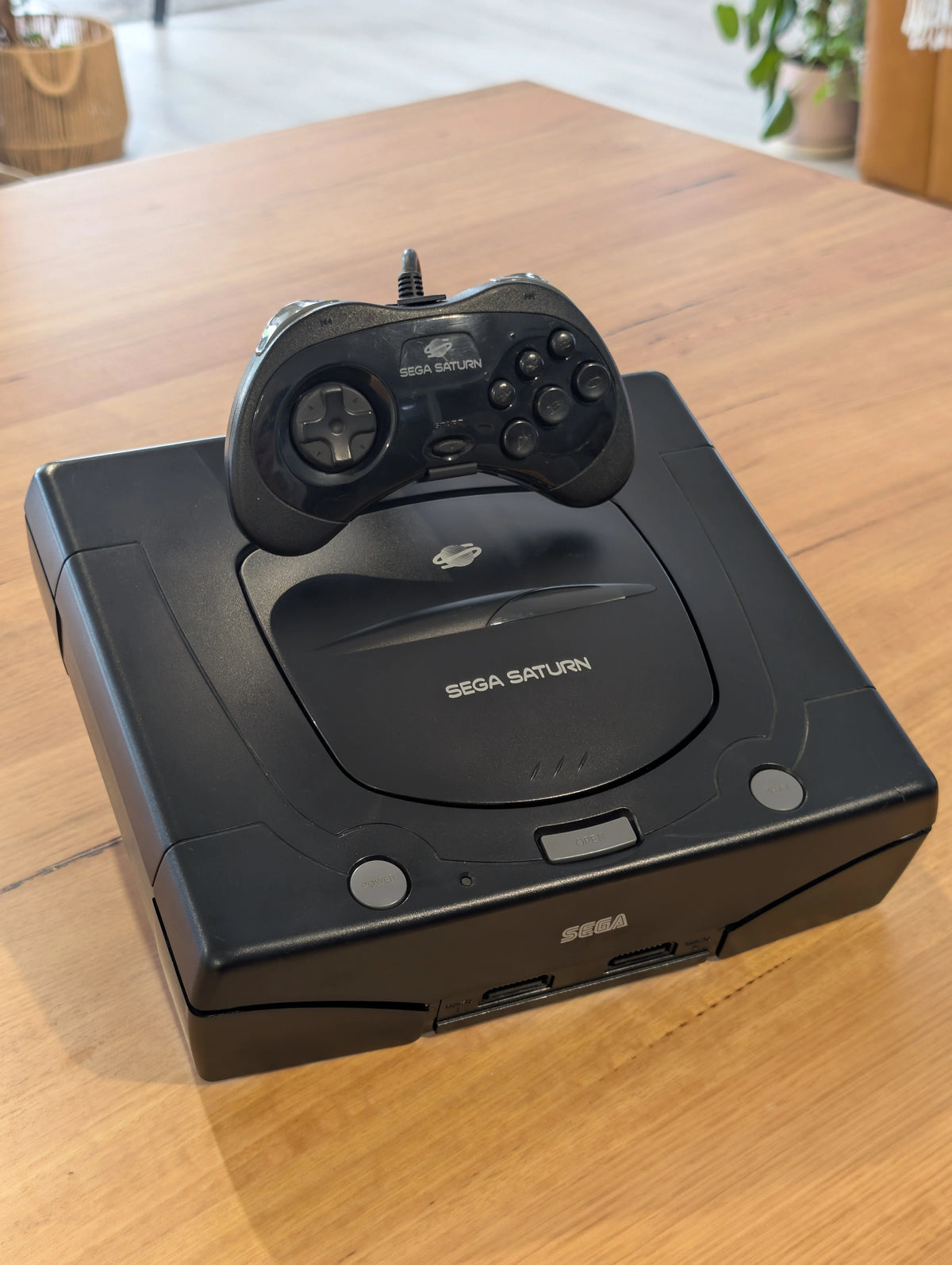 Sega Saturn konsolställ + kontrollställ – 3D-printad retro display
