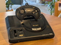 Sega Genesis / Mega Drive konsolställ + kontrollställ – 3D-printad