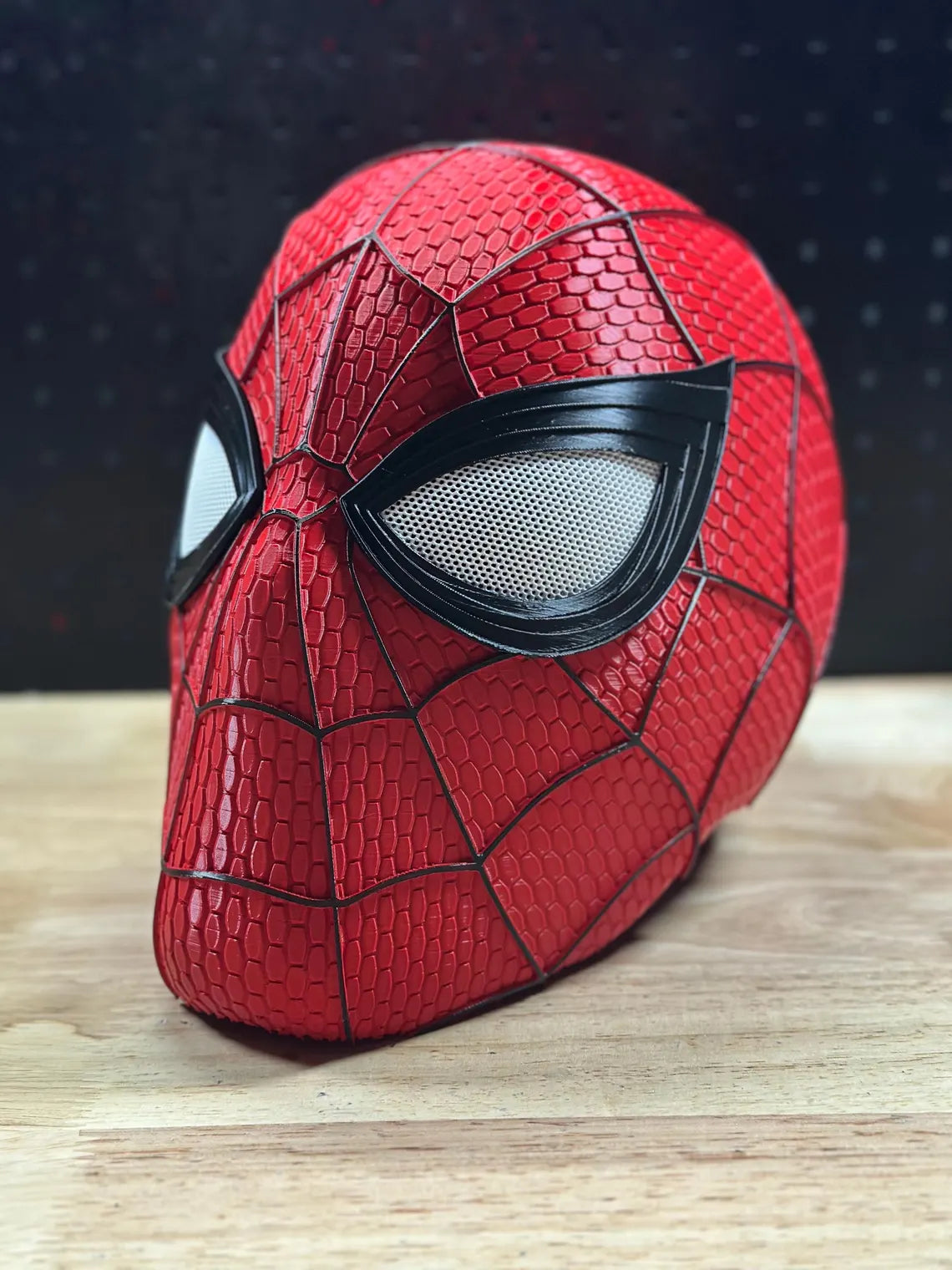 Spider-Man Brand New Day-hjälm – sidovy höger