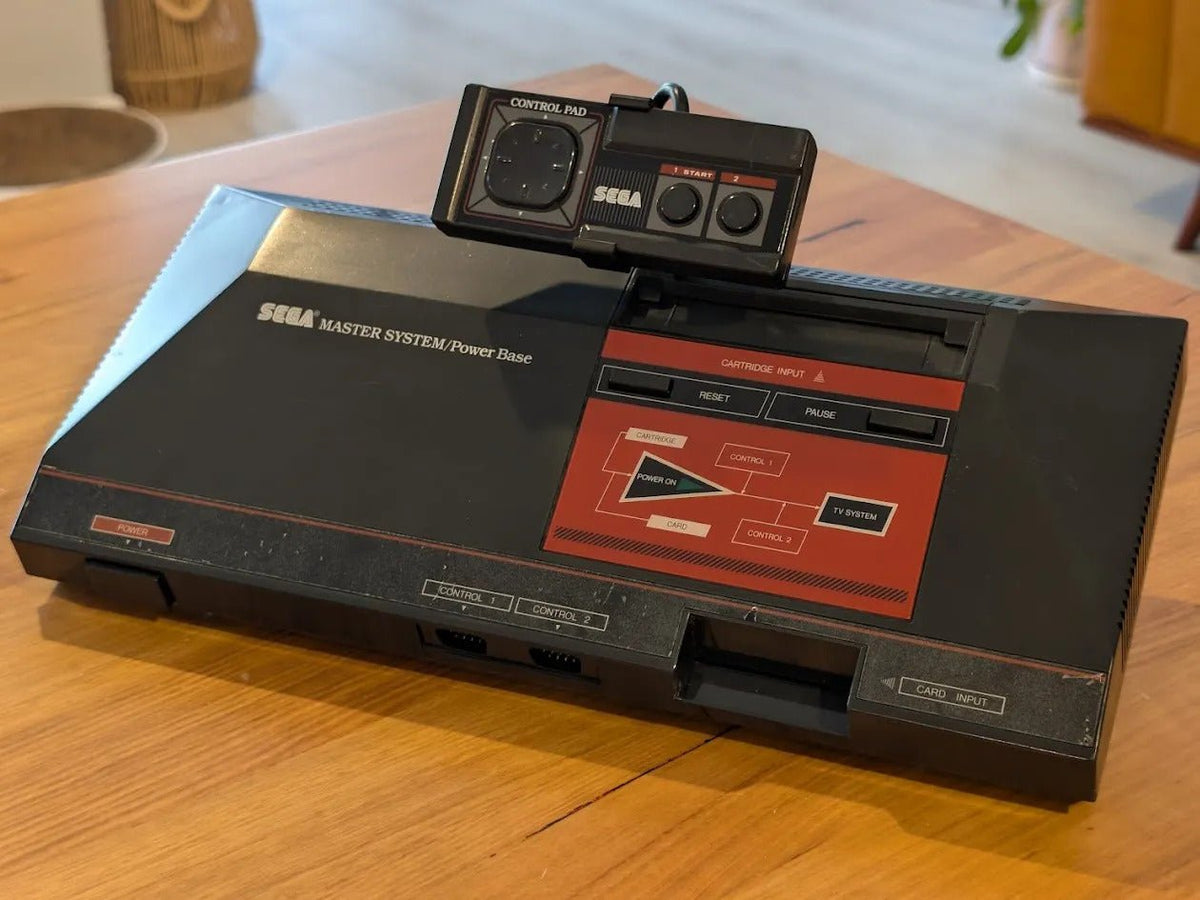 Sega Master System 1 konsolställ + kontrollställ – 3D-printad display - SwePrint3D