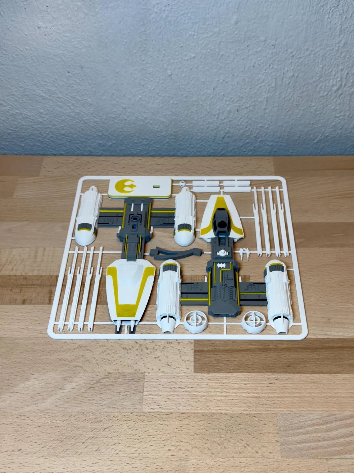 Y-wing-inspirerad Kit Card – 3D-printad byggmodell - SwePrint3D